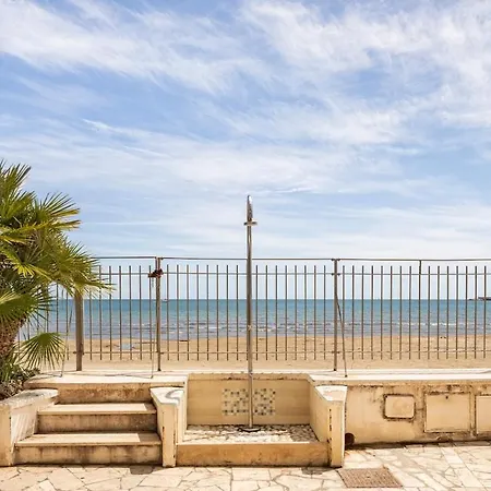 A Window To The Sea *